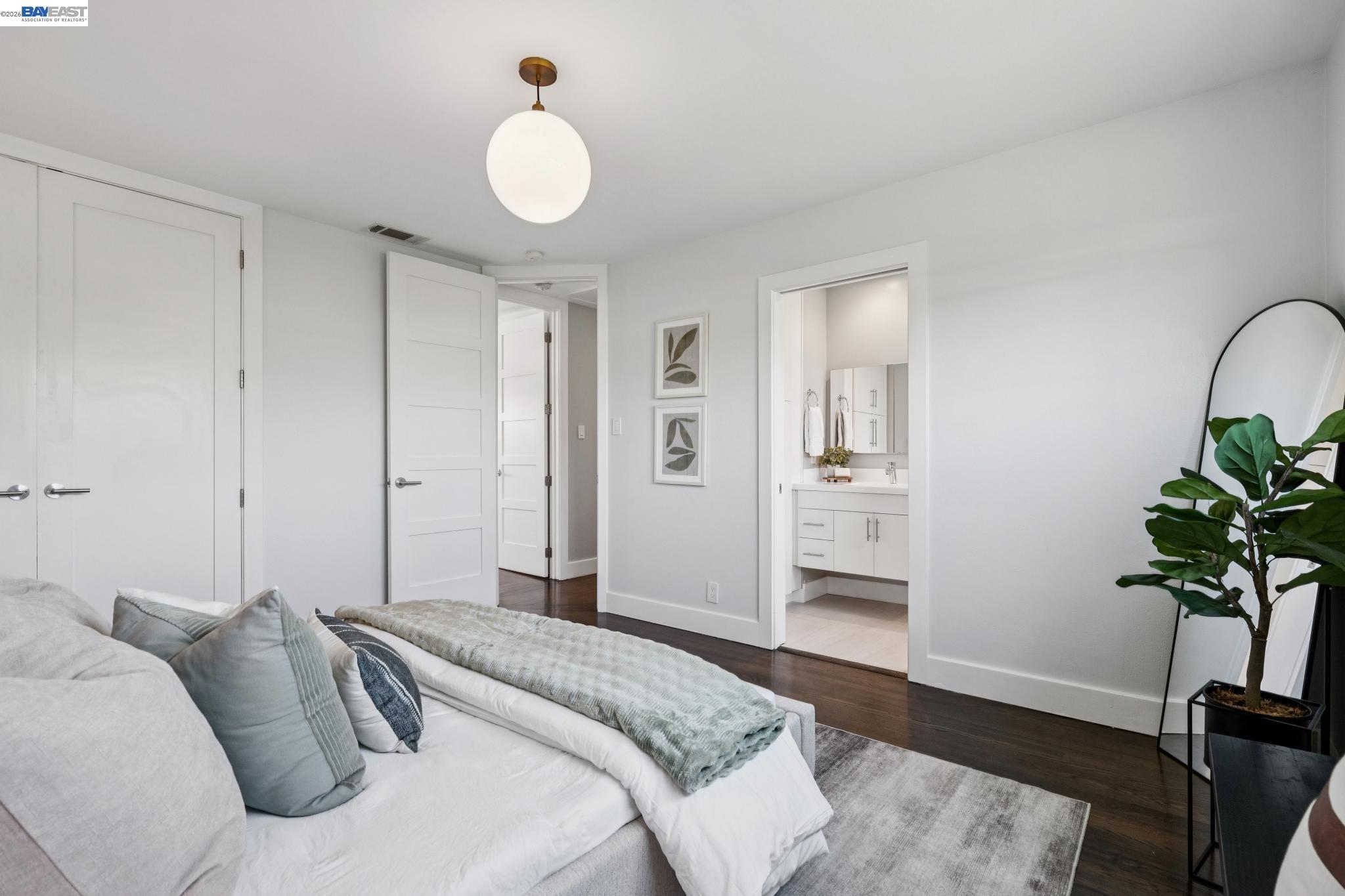 2917 Waterton