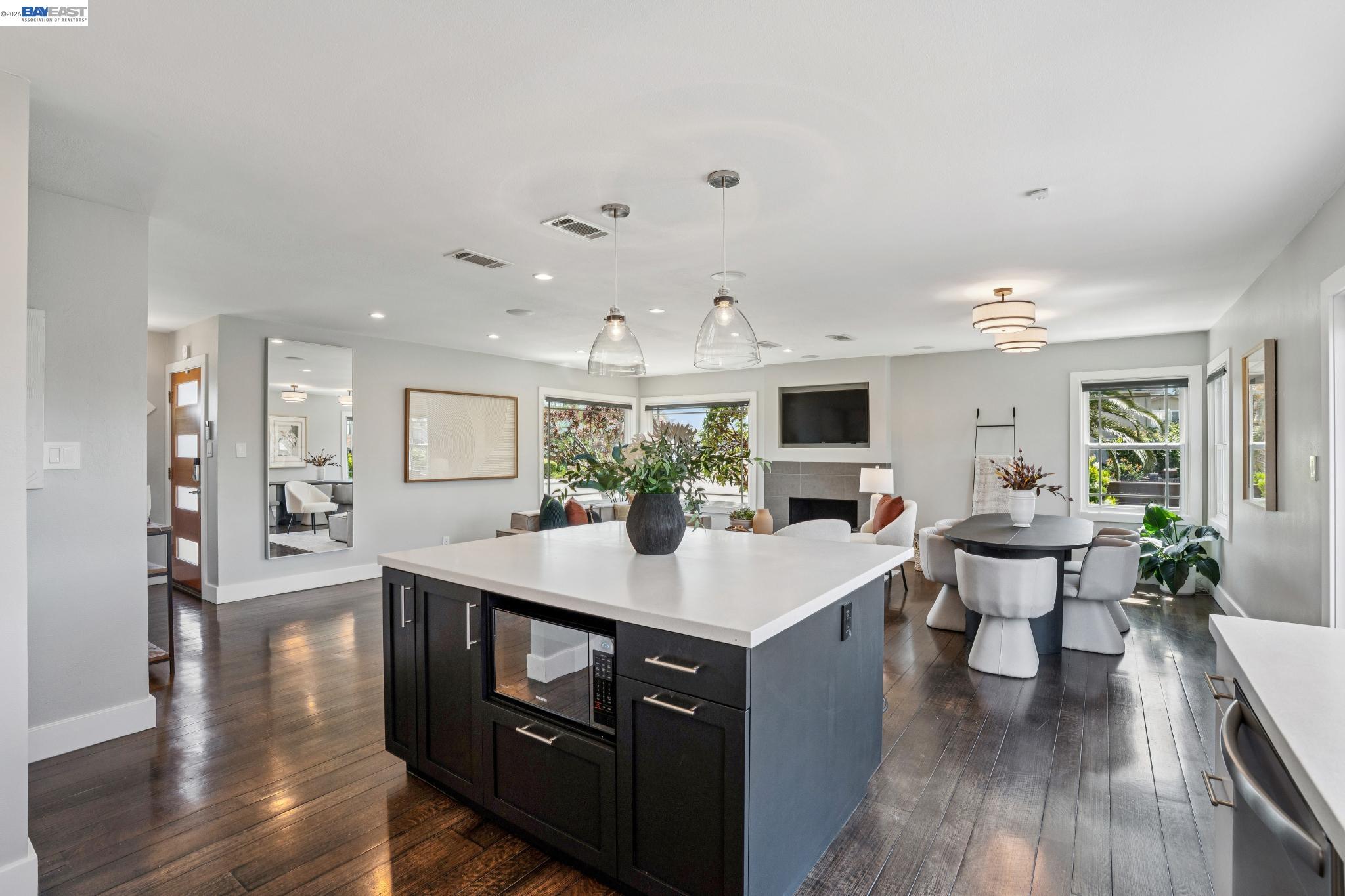 2917 Waterton