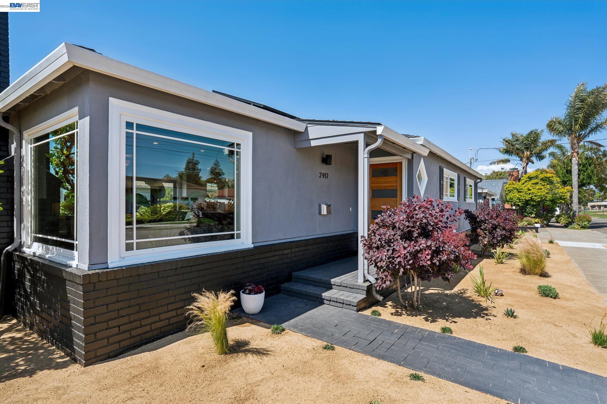 2917 Waterton