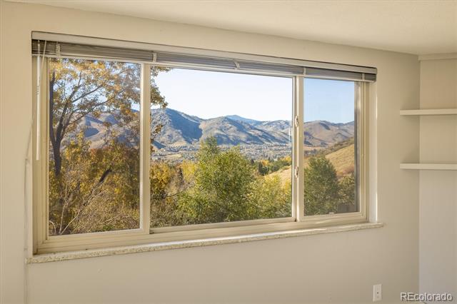 215 Lookout View Court