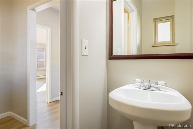 215 Lookout View Court