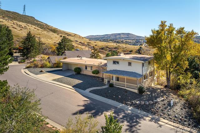 215 Lookout View Court