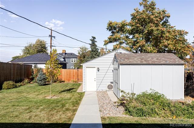 1531 W Dakota Avenue