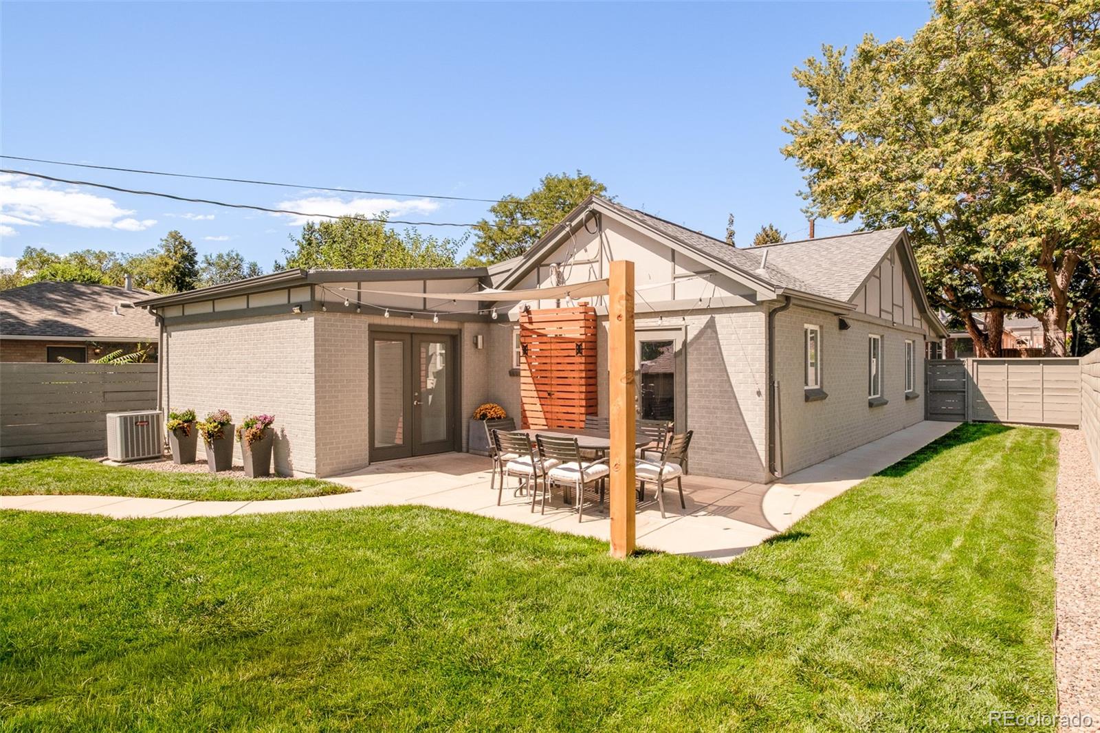 3320 W 33rd Avenue