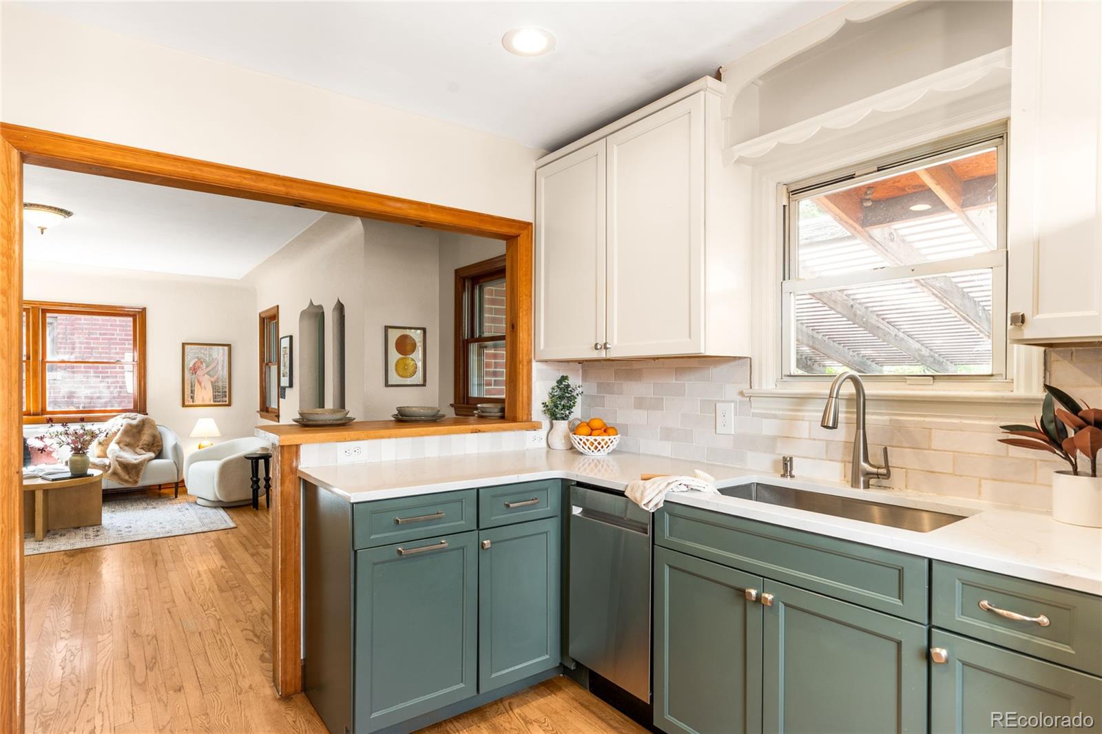173 W Bayaud Avenue
