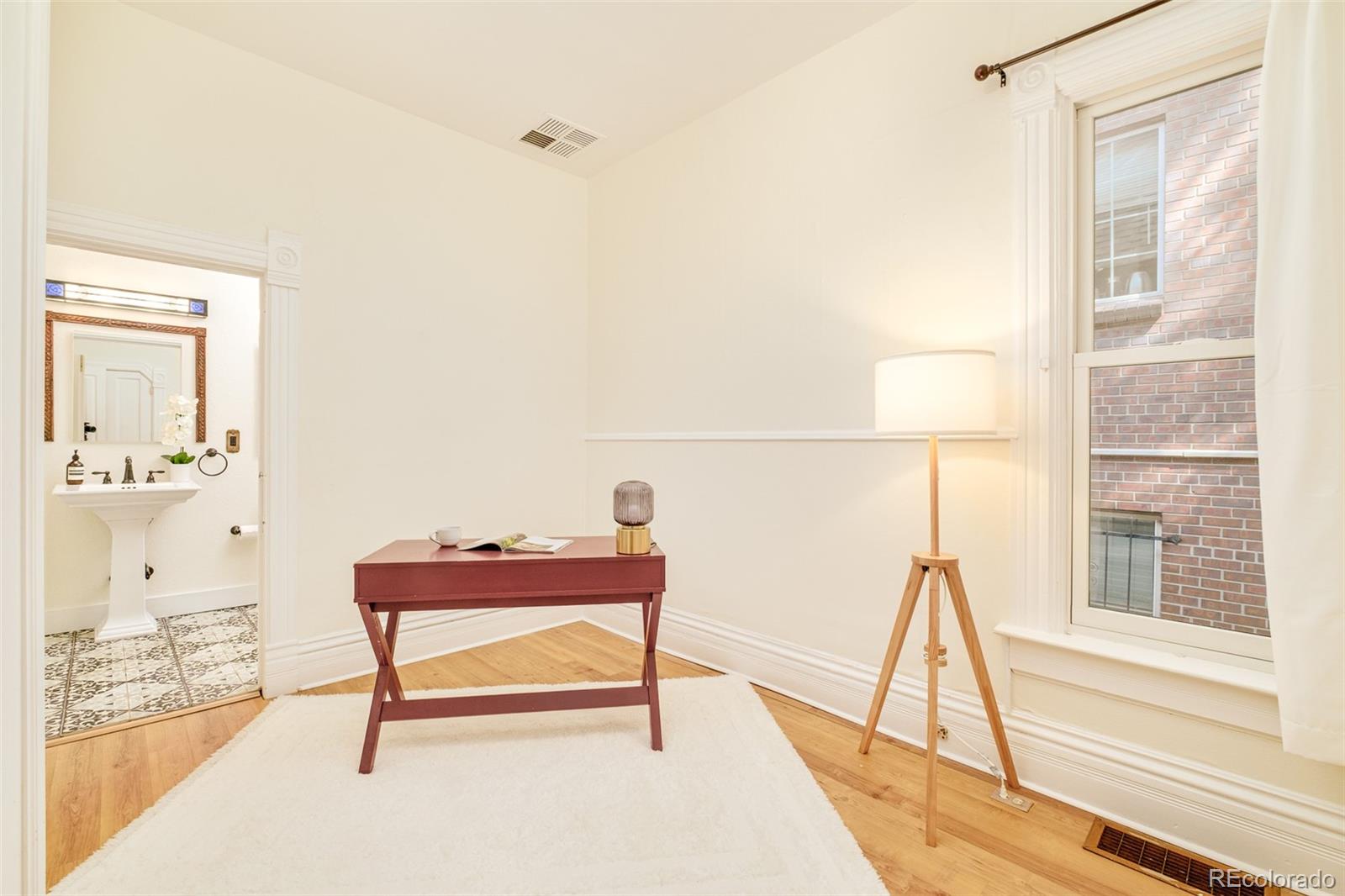 9 S Pennsylvania Street