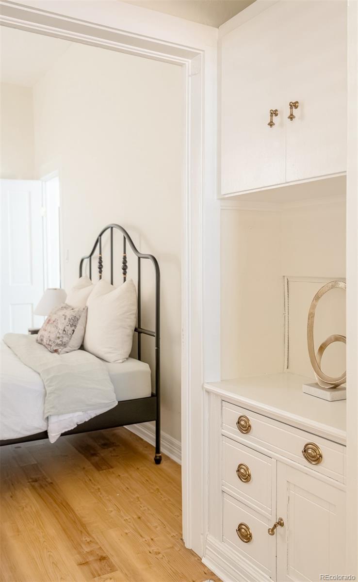 9 S Pennsylvania Street