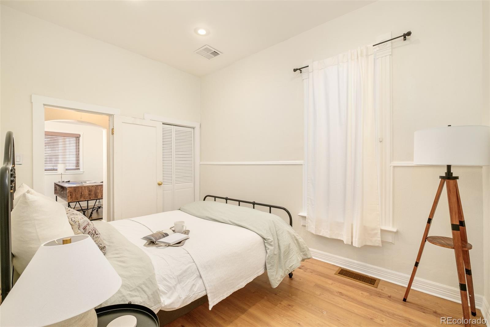 9 S Pennsylvania Street