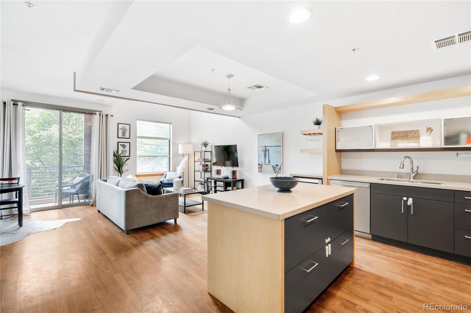 2900 Wyandot Street Unit: 106