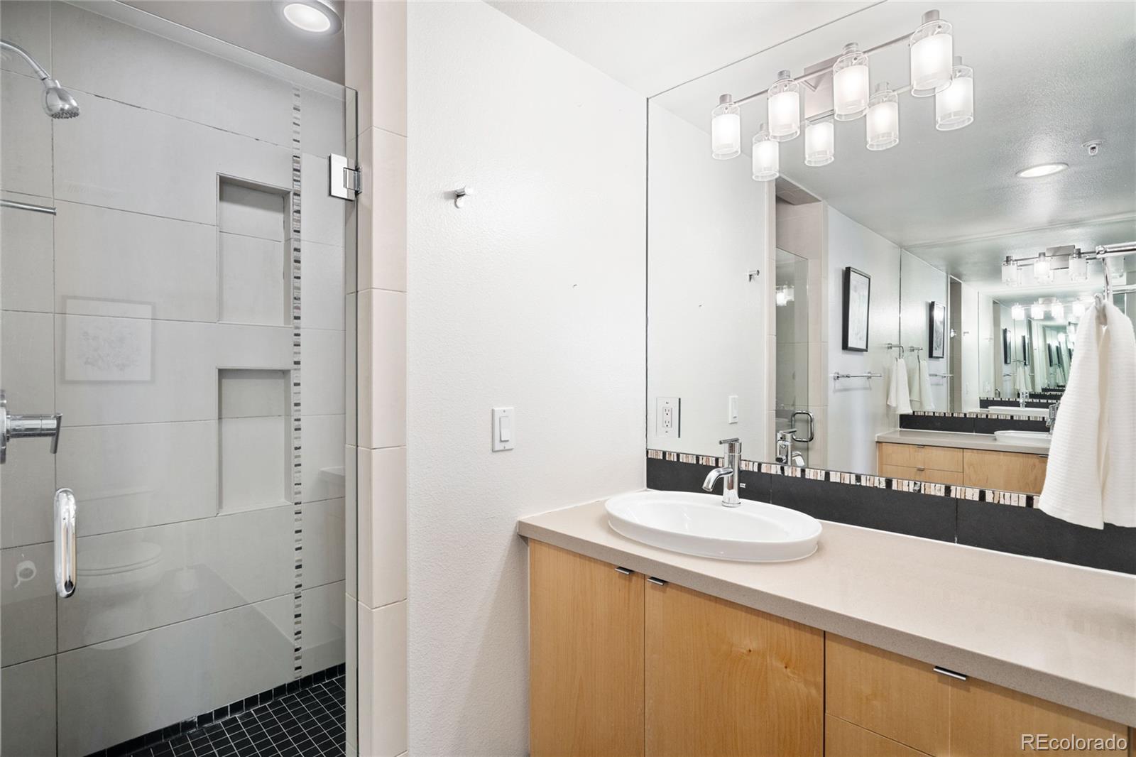2900 Wyandot Street Unit: 106