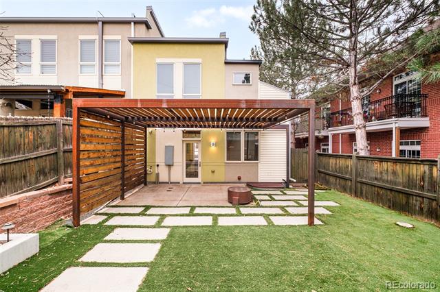 3221 Perry Street
