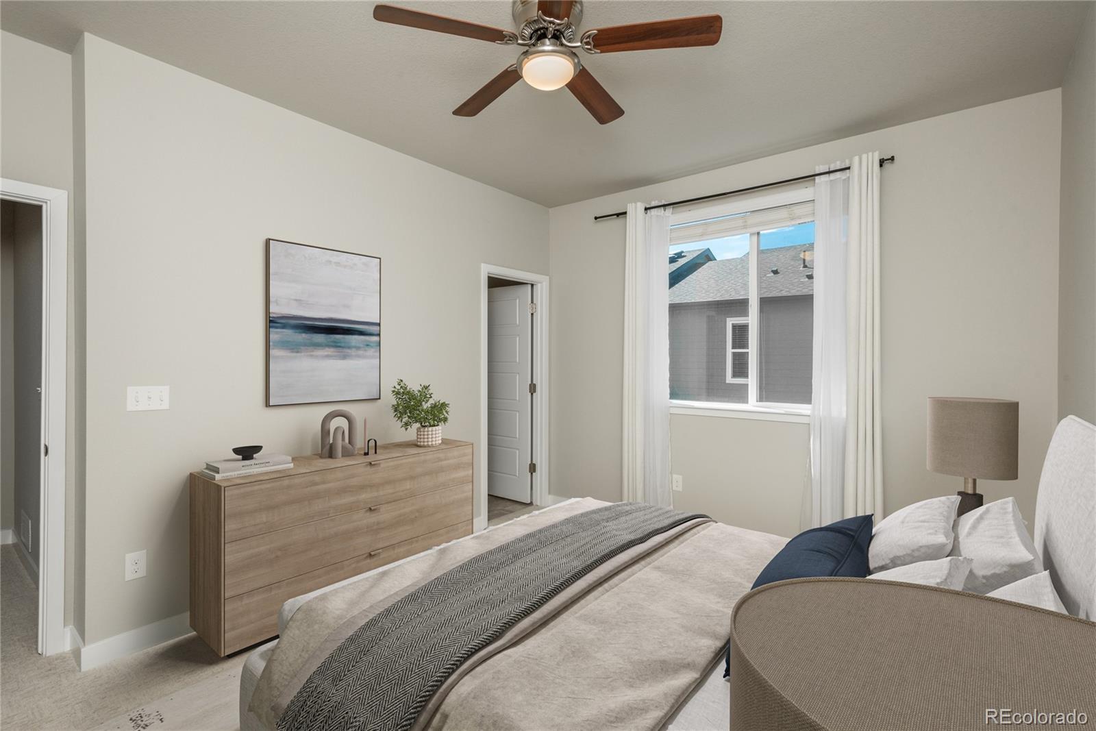 630 E Hinsdale Avenue