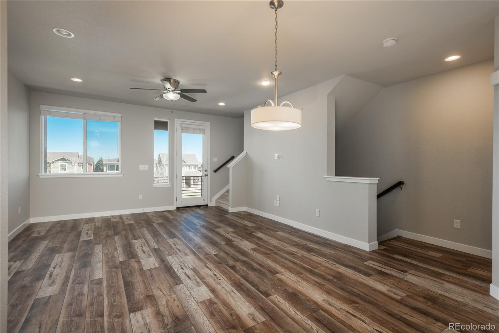 630 E Hinsdale Avenue