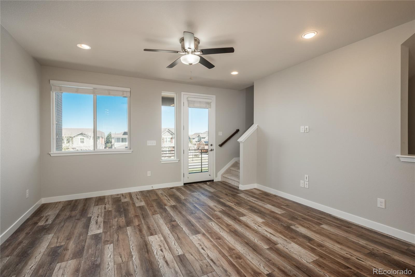 630 E Hinsdale Avenue