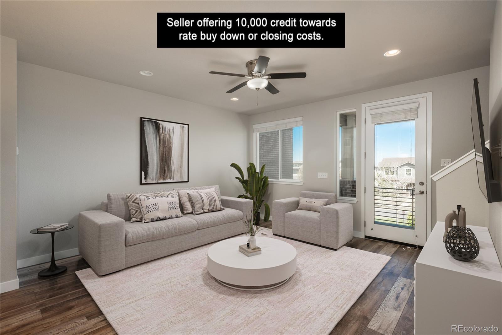 630 E Hinsdale Avenue