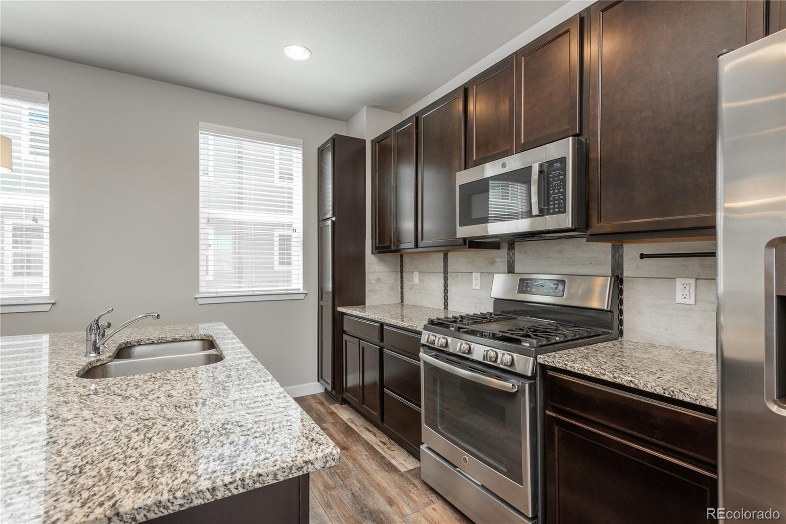 630 E Hinsdale Avenue