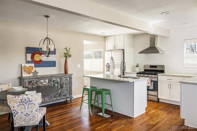 190 S Canosa Court