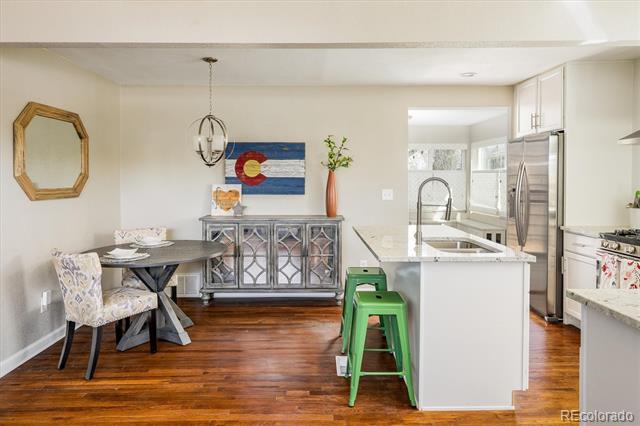 190 S Canosa Court