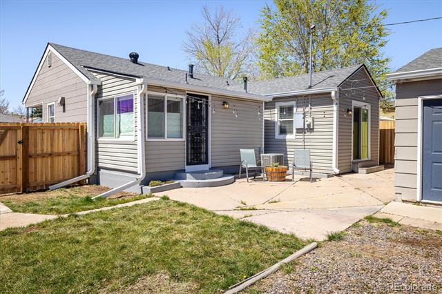 190 S Canosa Court