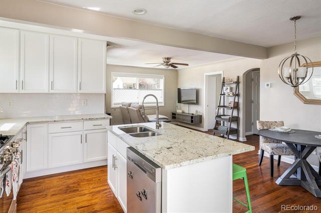 190 S Canosa Court