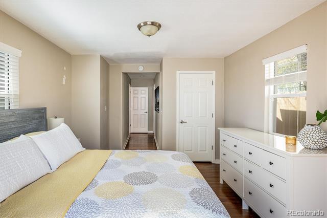 190 S Canosa Court