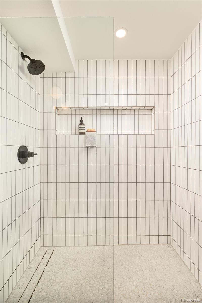 1608 Longs Peak Drive