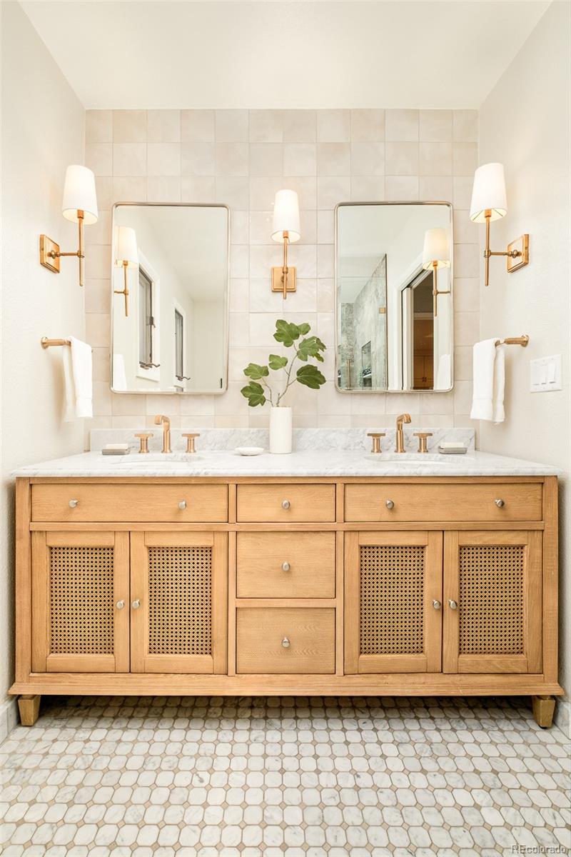 1608 Longs Peak Drive