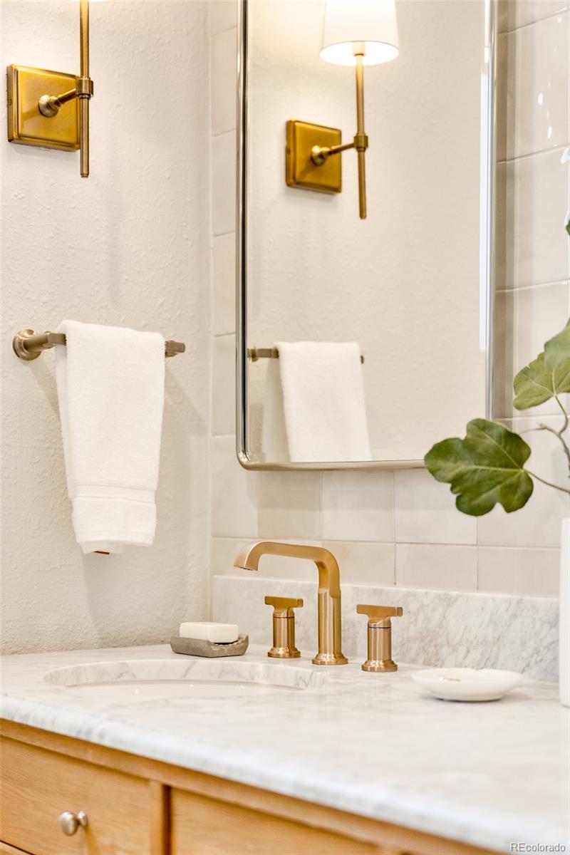 1608 Longs Peak Drive