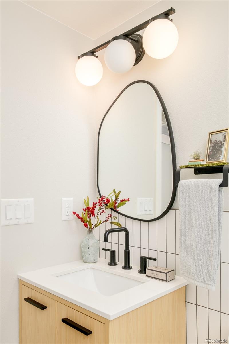 1608 Longs Peak Drive