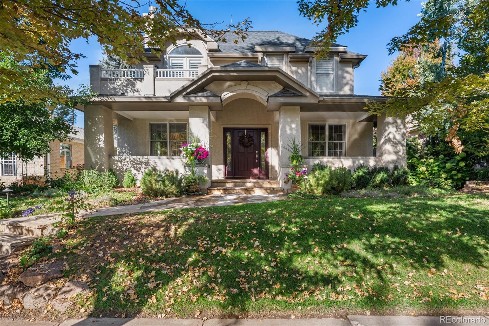 1085 S Vine Street