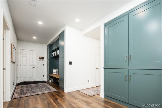 444 Mesa View Way