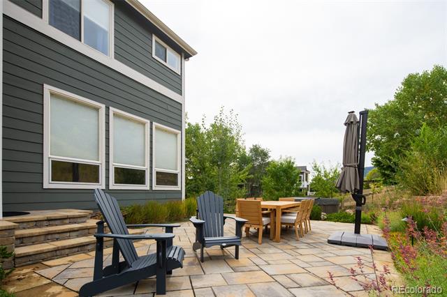 444 Mesa View Way