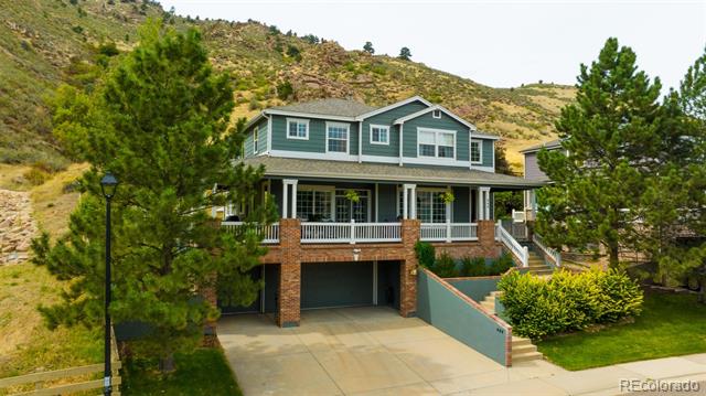 444 Mesa View Way