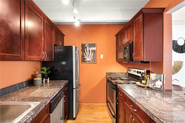 1365 Columbine Street Unit: 301