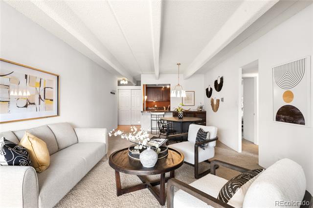 1365 Columbine Street Unit: 301