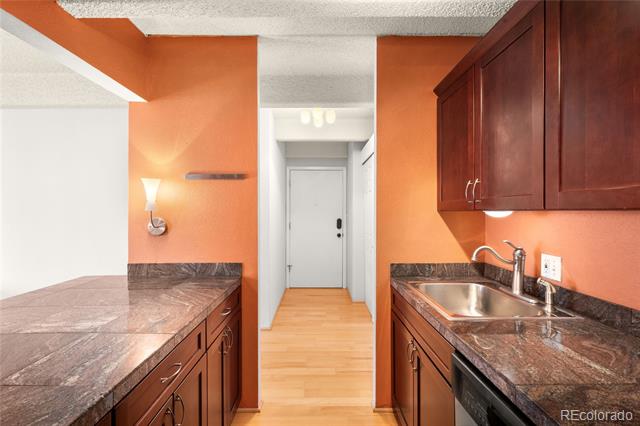 1365 Columbine Street Unit: 301