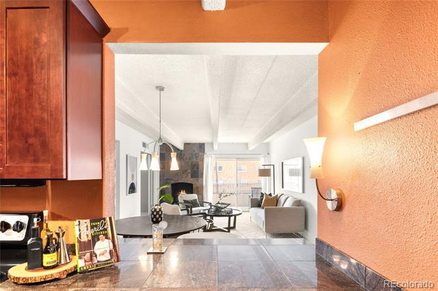 1365 Columbine Street Unit: 301