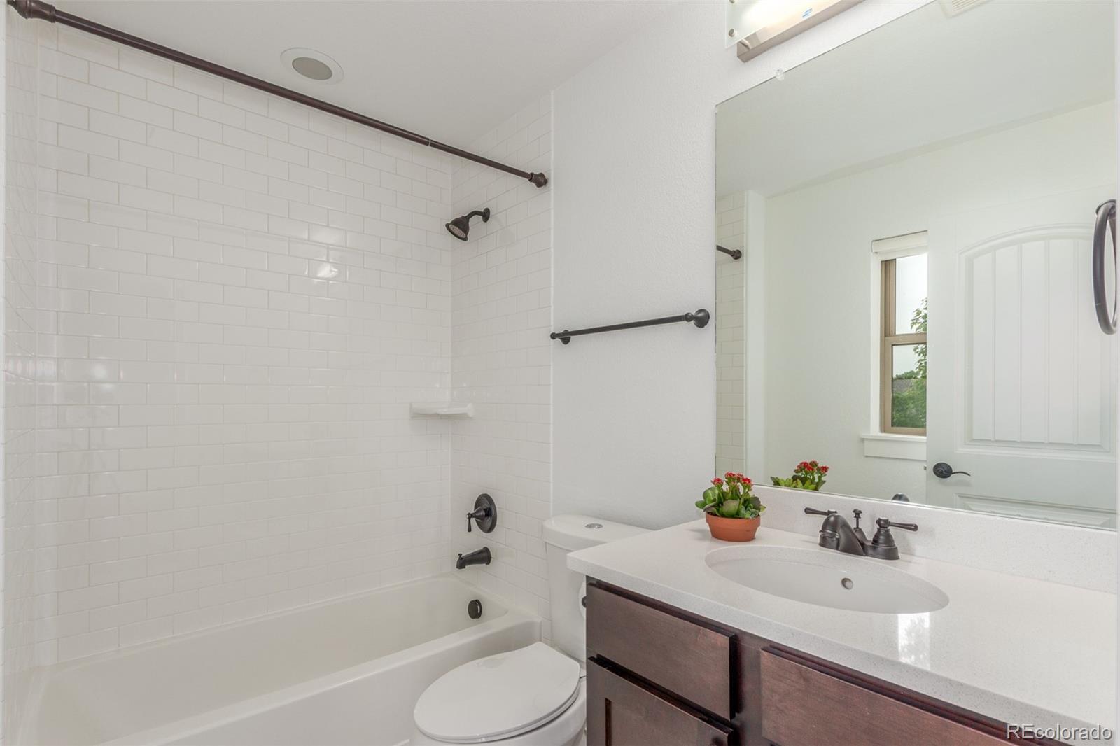 3322 W 26th Avenue