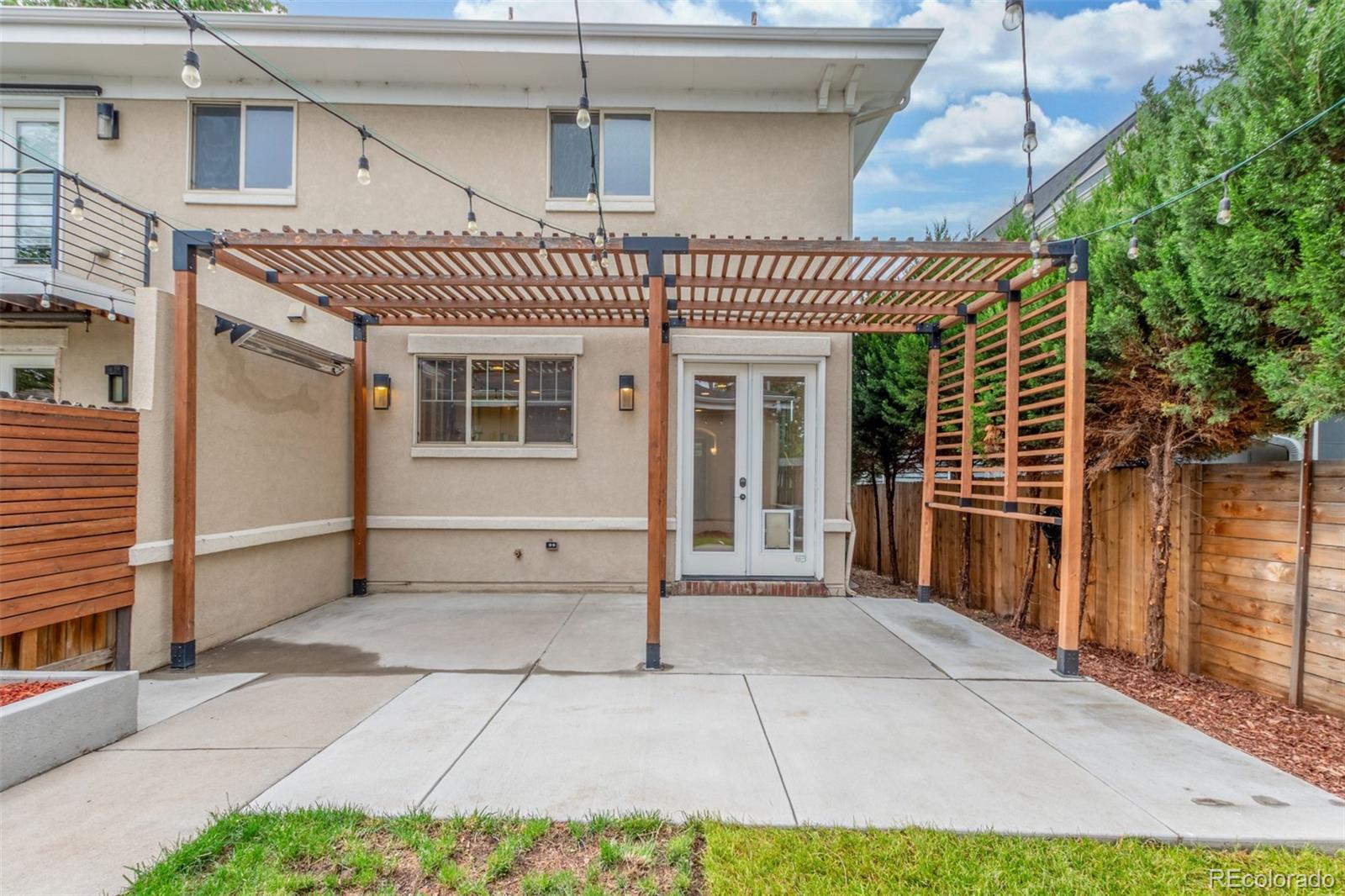3322 W 26th Avenue