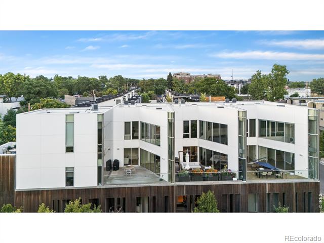 1115 W 37th Avenue