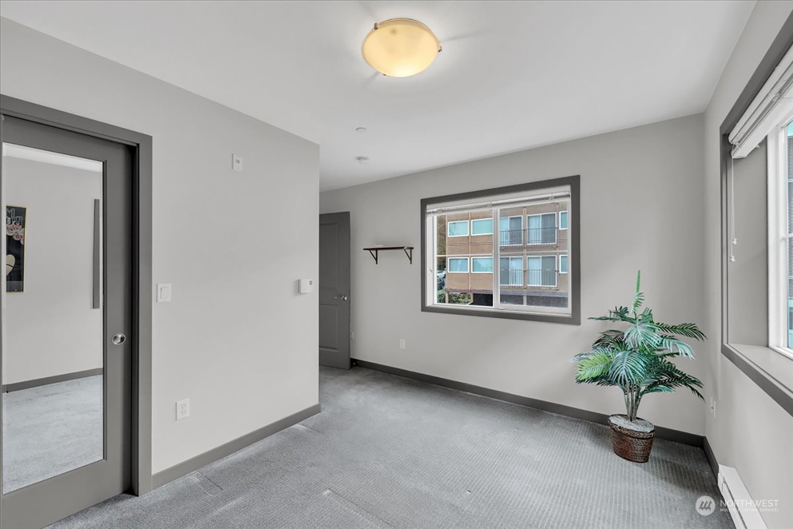 321 E Thomas Street Unit: 203