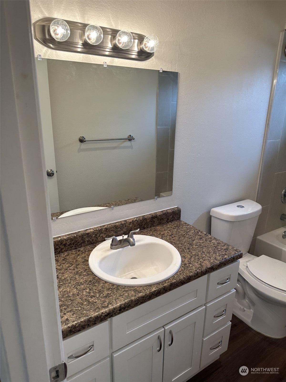 3425 S 176th Street Unit: 220