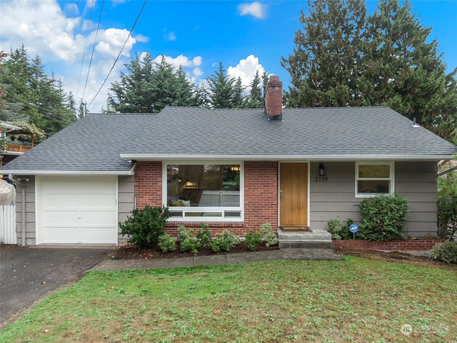 3739 NE 130th Street