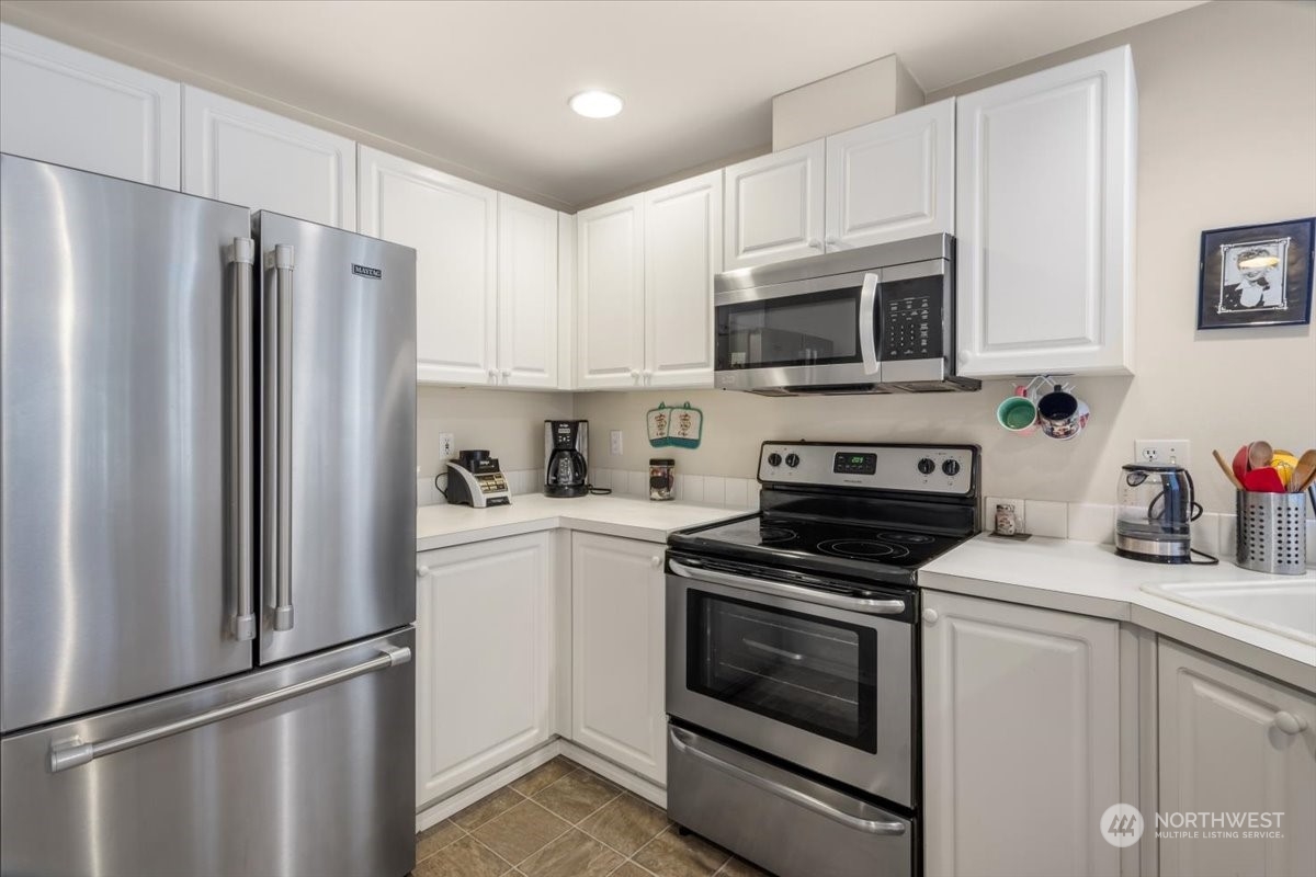 12411 4th Avenue W Unit: 3301