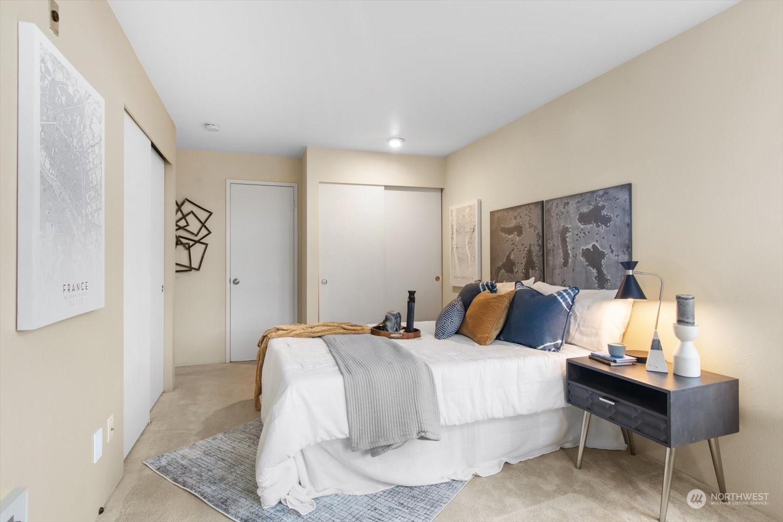 211 Summit Ave E Unit: N409