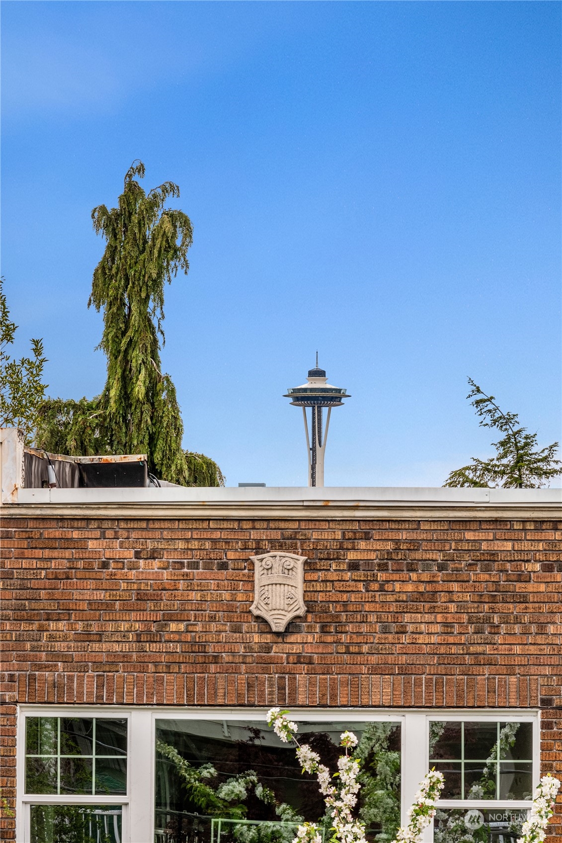308 Summit Avenue E Unit: 404