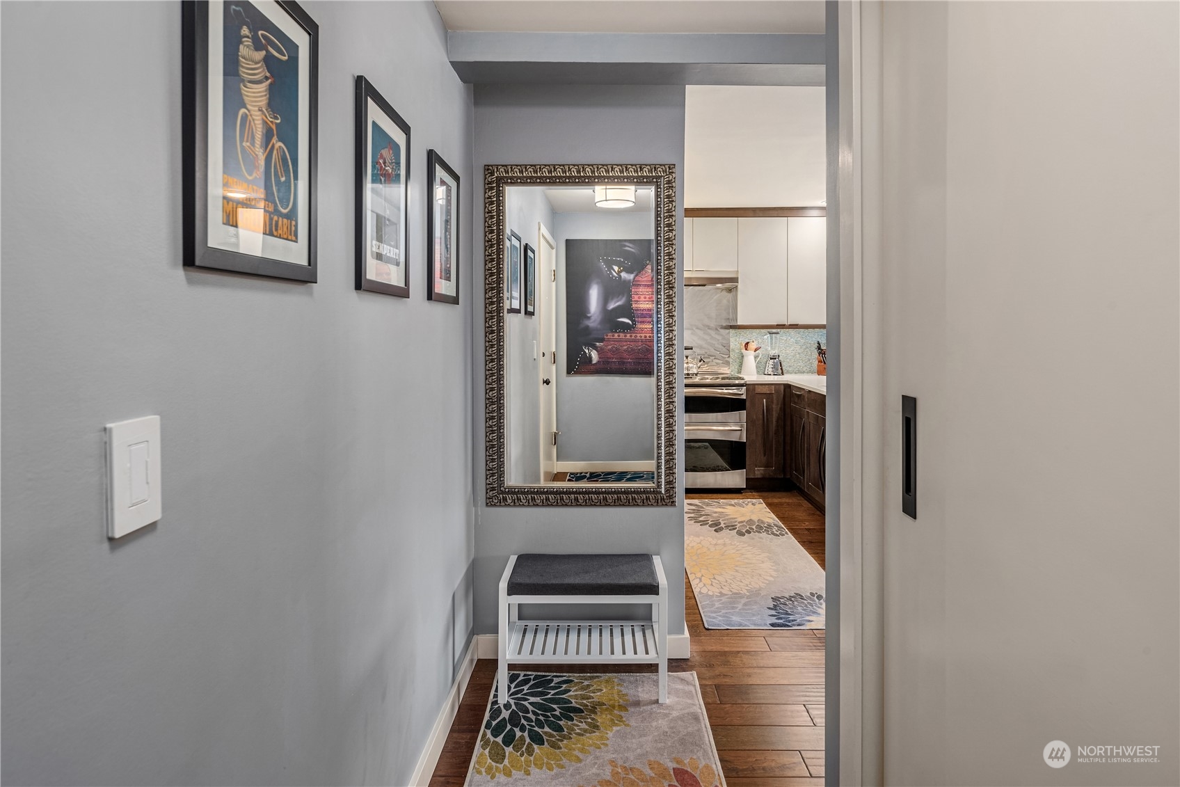 308 Summit Avenue E Unit: 404