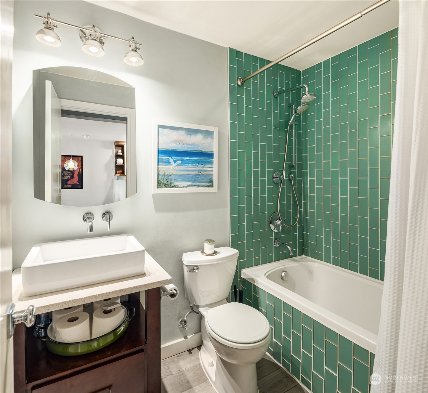 308 Summit Avenue E Unit: 404