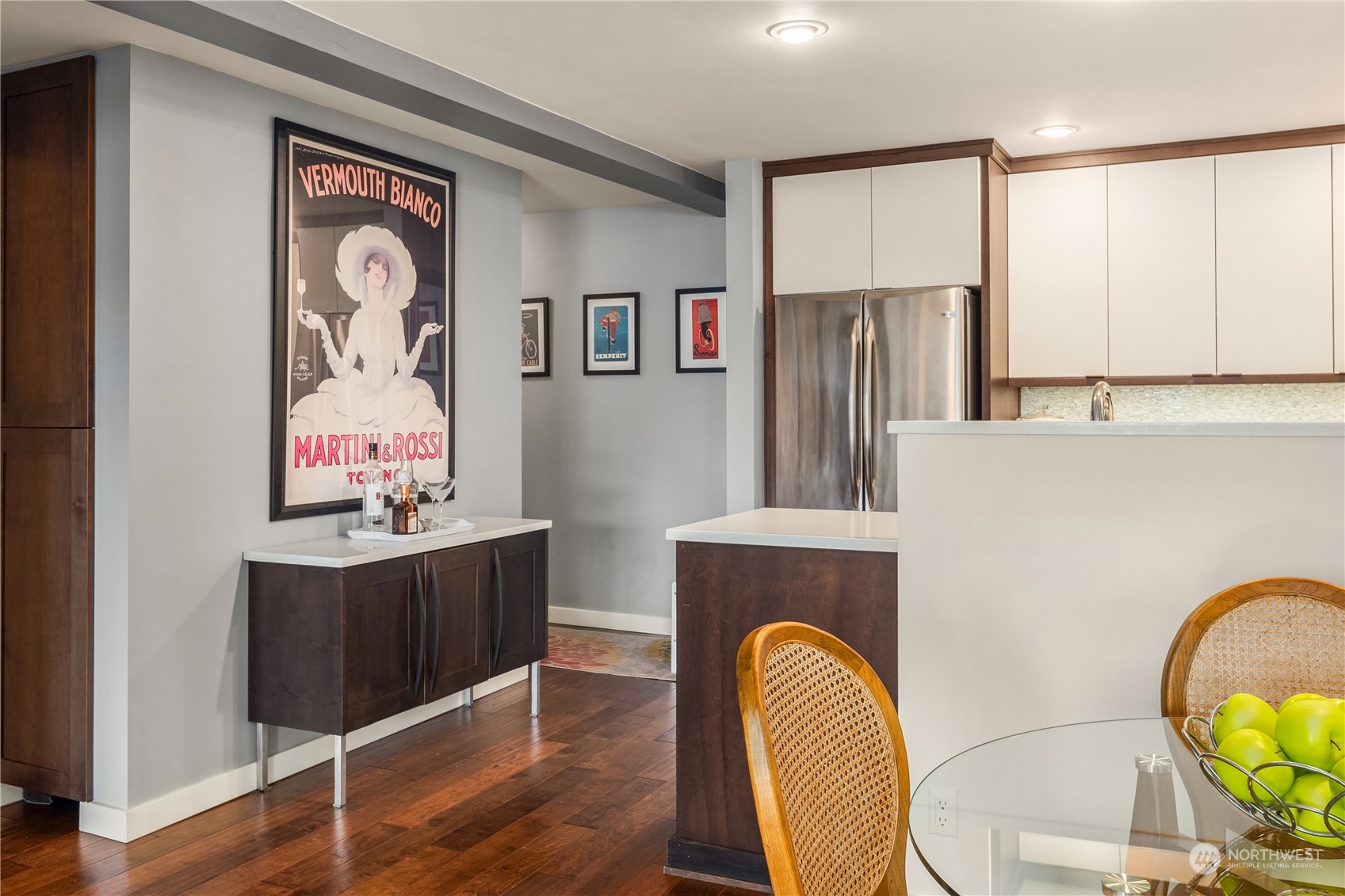 308 Summit Avenue E Unit: 404