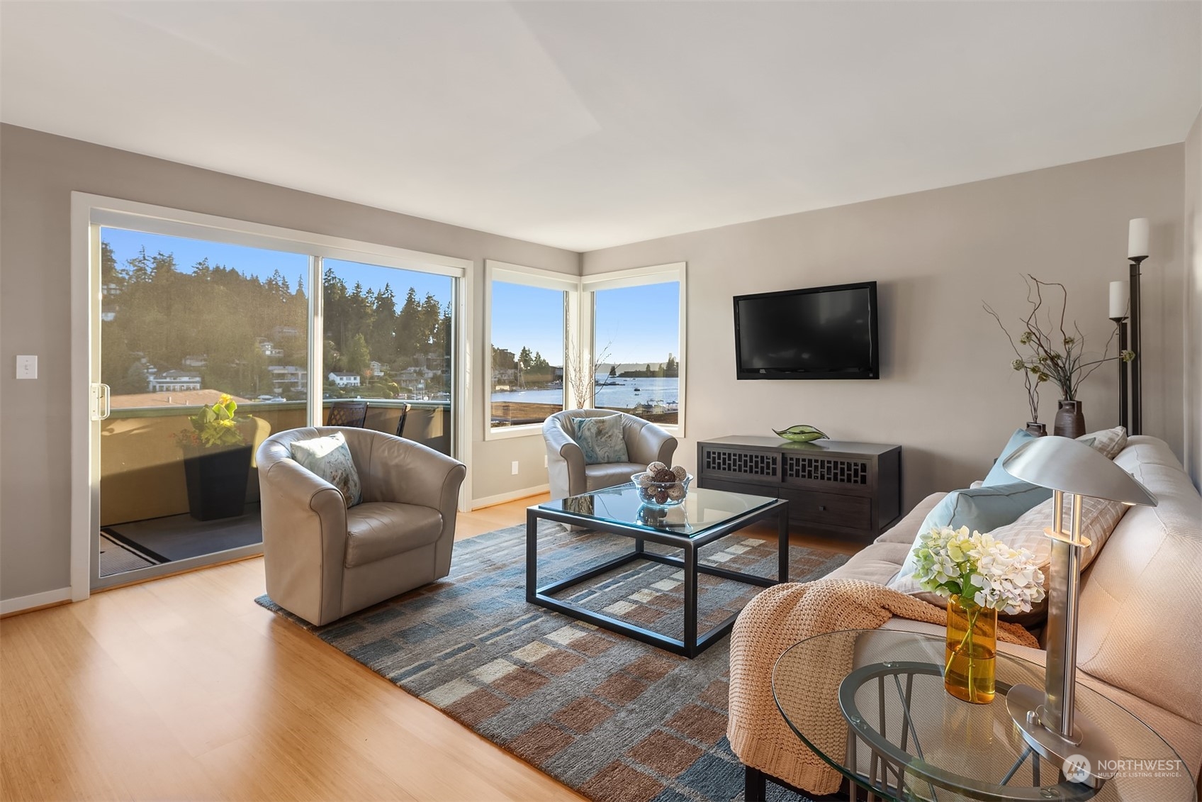 9951 Lake Washington Boulevard NE Unit: 13